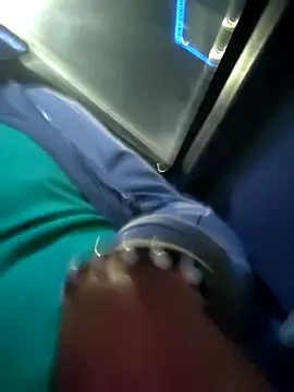 Snapshot of DanteWinter chatting on November 2025 02:21:01 AM DanteWinter online show from November 2025 02:21:01 AM