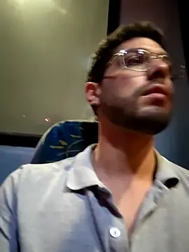 Snapshot of DanteWinter chatting on December 2025 02:21:01 AM DanteWinter online show from December 2025 02:21:01 AM