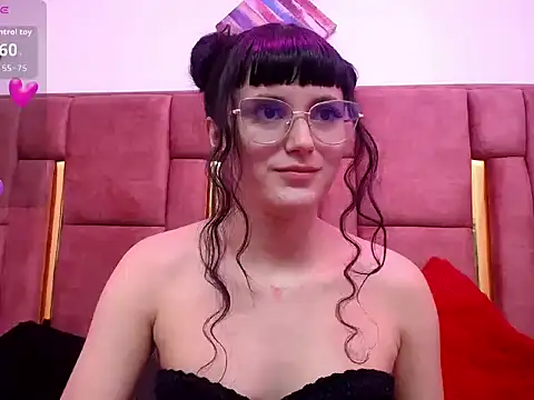 Snapshot of XBODTRIIPX chatting on September 2025 11:15:01 AM XBODTRIIPX online show from September 2025 11:15:01 AM