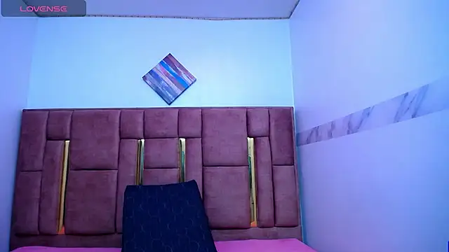 Snapshot of XBODTRIIPX chatting on October 2025 02:45:02 AM XBODTRIIPX online show from October 2025 02:45:02 AM