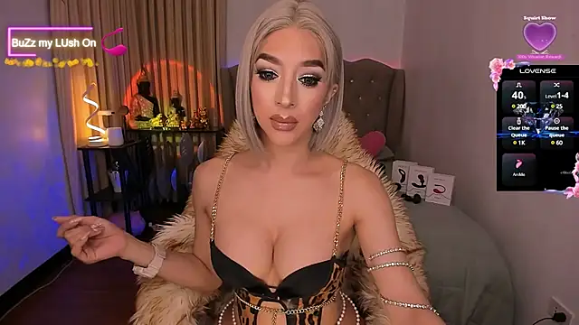 Snapshot of Dream_Goddess chatting on December 2024 09:02:01 AM Dream Goddess online show from December 2024 09:02:01 AM