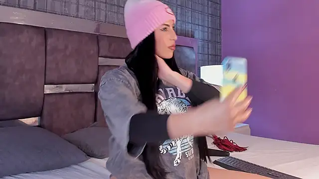 Snapshot of AmaaraRosse chatting on October 2025 02:35:02 PM AmaaraRosse online show from October 2025 02:35:02 PM