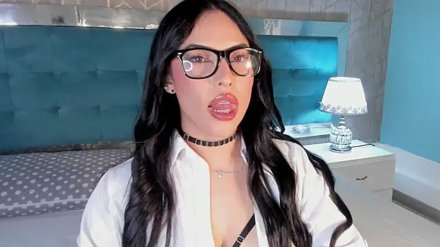 Snapshot of AmaaraRosse chatting on November 2025 03:54:01 AM AmaaraRosse online show from November 2025 03:54:01 AM