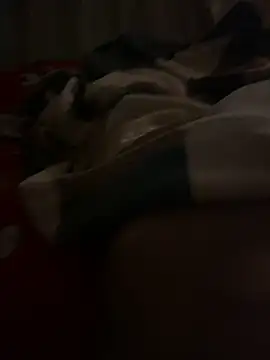 beyeu110202 online show from December 2025 06:37:02 PM