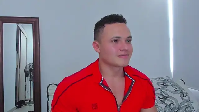KingLevi01 online show from May 2026 09:32:02 PM