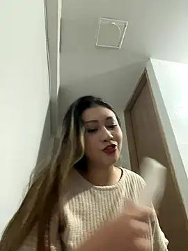 Amadora rose online show from October 2025 12:35:01 AM