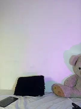 Snapshot of Charlottediolet chatting on February 2026 11:30:01 AM Charlottediolet online show from February 2026 11:30:01 AM