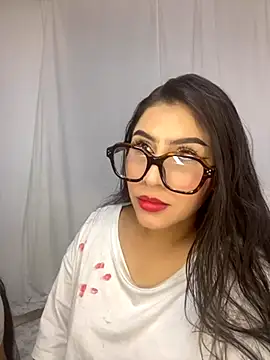 Snapshot of Sweet_and_Rous0 chatting on October 2025 04:35:02 AM Sweet and Rous0 online show from October 2025 04:35:02 AM