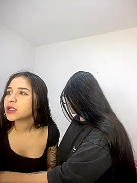 Snapshot of Sweet_and_Rous0 chatting on December 2025 03:49:02 PM Sweet and Rous0 online show from December 2025 03:49:02 PM