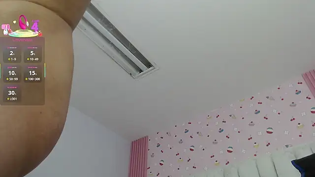 Snapshot of bella_vibess_s chatting on November 2025 08:25:01 AM bella vibess s online show from November 2025 08:25:01 AM