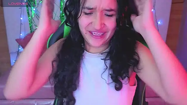 bella vibess s online show from March 2026 12:32:01 PM