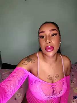 Snapshot of Queen_Amara chatting on September 2025 11:26:01 PM Queen Amara online show from September 2025 11:26:01 PM