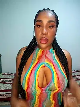 Snapshot of Queen_Amara chatting on November 2025 02:56:02 AM Queen Amara online show from November 2025 02:56:02 AM