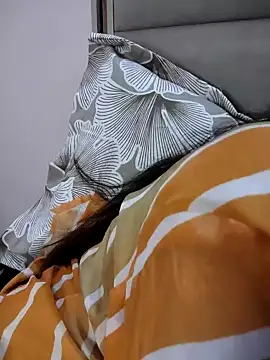 Snapshot of Cute_Jasmin_ chatting on October 2025 06:02:02 AM Cute Jasmin online show from October 2025 06:02:02 AM