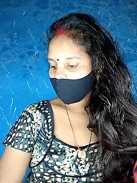 Komal-Rajput online show from November 2025 05:40:02 AM