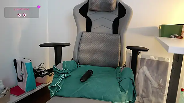 GingerAleMILF online show from September 2025 07:54:01 AM