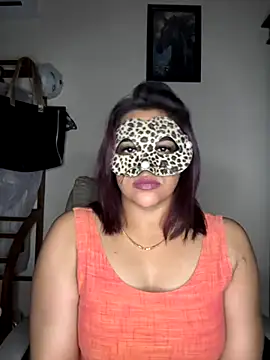 SLNatasha online show from November 2025 11:47:02 AM