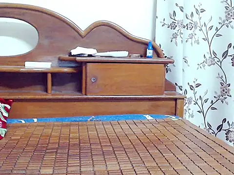 Ami 8x online show from October 2025 03:31:02 PM