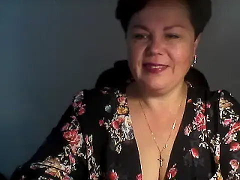 Snapshot of EllaLove2277 chatting on September 2025 06:40:02 AM EllaLove2277 online show from September 2025 06:40:02 AM