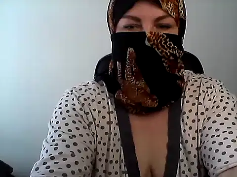 EllaLove2277 online show from May 2026 07:04:02 AM