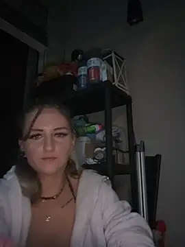 Lyra XX online show from July 2026 07:05:02 PM