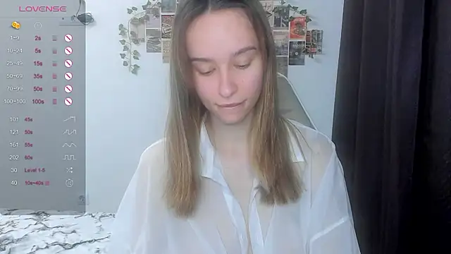  Alissaa online show from March 2026 12:33:01 PM