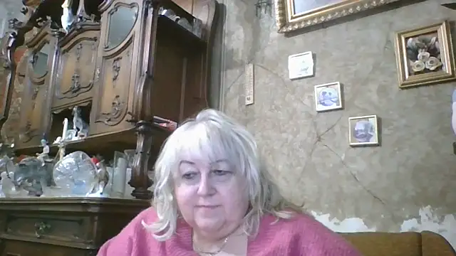 Lala-Love56 online show from April 2026 05:15:02 PM