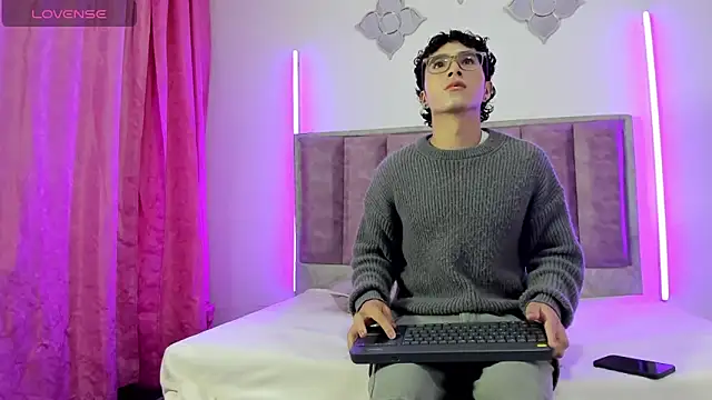 Snapshot of 0anonimo_bottom1 chatting on September 2025 12:38:02 PM 0anonimo bottom1 online show from September 2025 12:38:02 PM