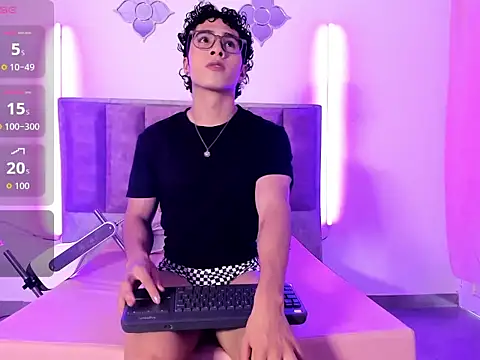 Snapshot of 0anonimo_bottom1 chatting on September 2025 08:03:01 PM 0anonimo bottom1 online show from September 2025 08:03:01 PM