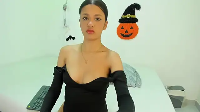 Snapshot of Sexy777Couple chatting on October 2025 06:10:02 PM Sexy777Couple online show from October 2025 06:10:02 PM