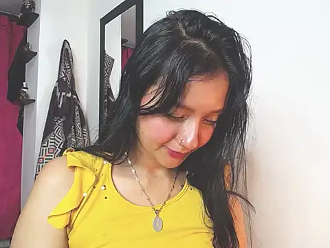 Snapshot of charlottekiss99 chatting on December 2025 01:43:02 AM charlottekiss99 online show from December 2025 01:43:02 AM