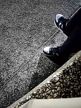 Snapshot of BrissPLUG8 chatting on December 2025 01:21:02 AM BrissPLUG8 online show from December 2025 01:21:02 AM