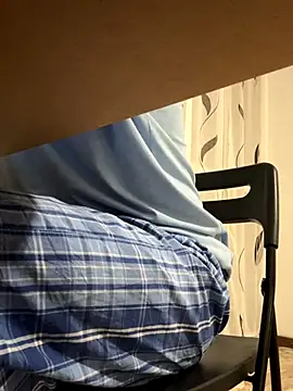 Snapshot of JJ_131 chatting on December 2025 06:37:02 PM JJ 131 online show from December 2025 06:37:02 PM