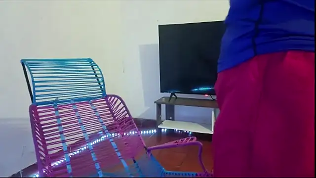 ErickWalton online show from November 2025 06:01:01 AM