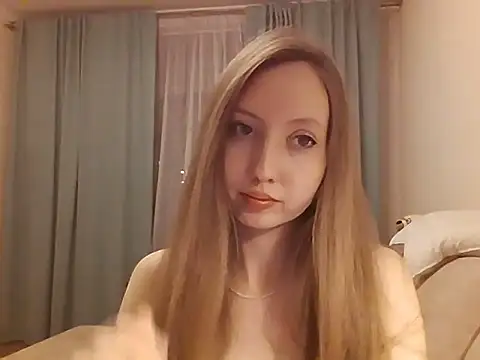 Snapshot of Auraleya chatting on November 2025 04:07:02 PM Auraleya online show from November 2025 04:07:02 PM