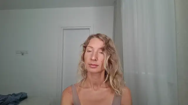 Snapshot of Paevoa chatting on September 2025 08:14:01 AM Paevoa online show from September 2025 08:14:01 AM