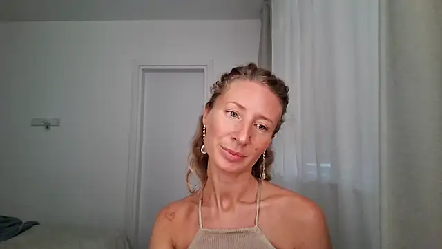 Snapshot of Paevoa chatting on September 2025 07:08:01 AM Paevoa online show from September 2025 07:08:01 AM