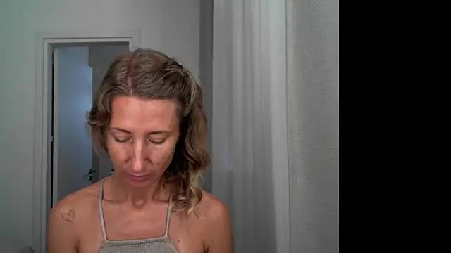 Snapshot of Paevoa chatting on September 2025 08:07:01 AM Paevoa online show from September 2025 08:07:01 AM