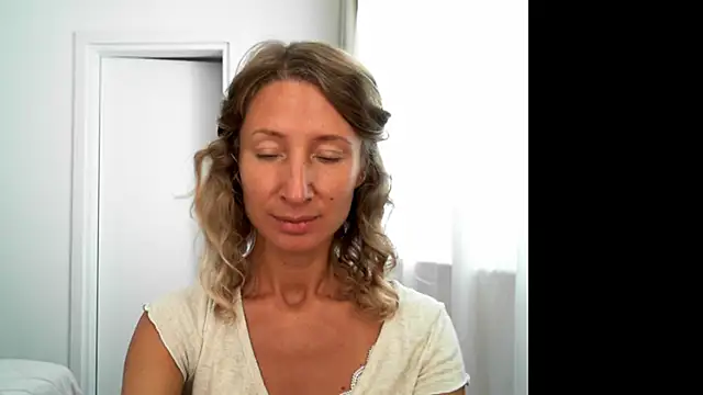 Snapshot of Paevoa chatting on October 2025 07:05:02 AM Paevoa online show from October 2025 07:05:02 AM