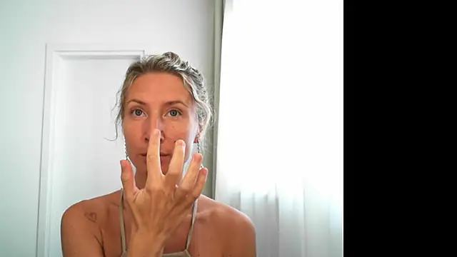 Snapshot of Paevoa chatting on October 2025 07:30:01 AM Paevoa online show from October 2025 07:30:01 AM