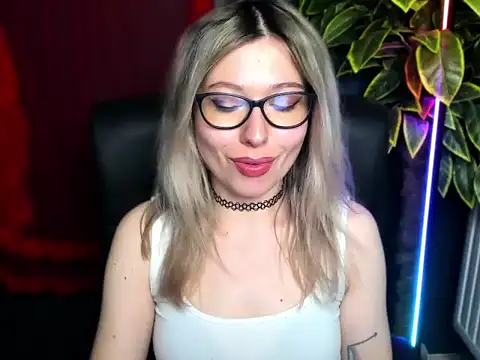 loveHeidi online show from May 2026 06:42:02 AM