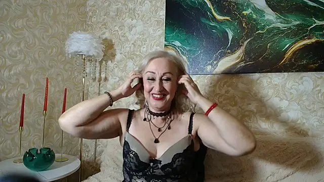  Sara  Smith  online show from September 2025 03:33:02 AM