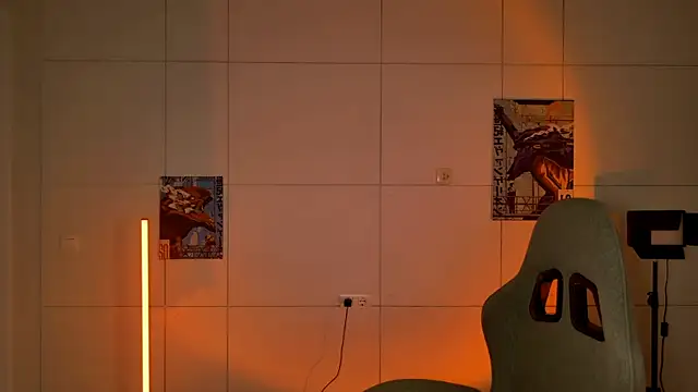 Snapshot of Yoka_paradoXXX chatting on October 2025 05:07:02 AM Yoka paradoXXX online show from October 2025 05:07:02 AM