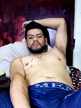 Snapshot of Neggajr87 chatting on February 2026 11:53:01 PM Neggajr87 online show from February 2026 11:53:01 PM