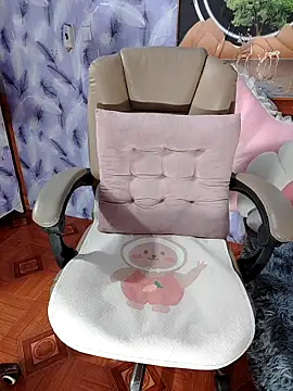 Snapshot of LadyMaiMai chatting on November 2025 01:36:02 PM LadyMaiMai online show from November 2025 01:36:02 PM