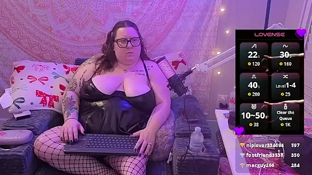 brookenicole3003 online show from May 2026 04:50:01 AM