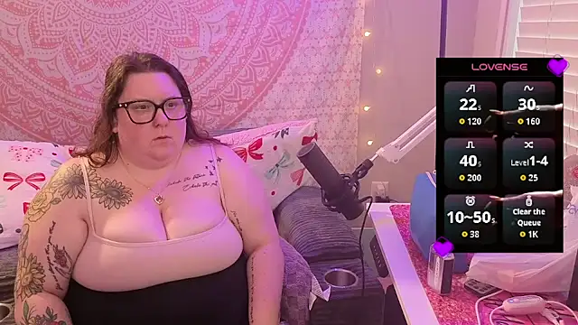 brookenicole3003 online show from May 2026 08:39:01 PM