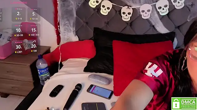 Emily Caprile online show from October 2025 02:20:02 AM