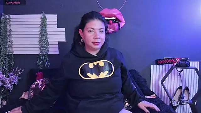 kinky momm online show from July 2026 03:36:02 PM