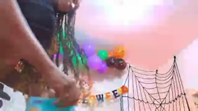 GhanimaBrooks online show from October 2025 12:20:01 PM